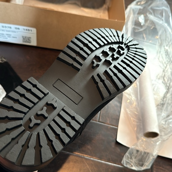 Just Fab Noel black Caviar 7 NIB - Picture 4 of 9